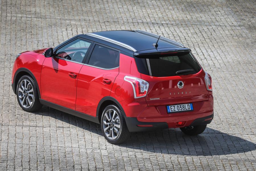  SsangYong Tivoli 2015 года  (фото 12 из 30)